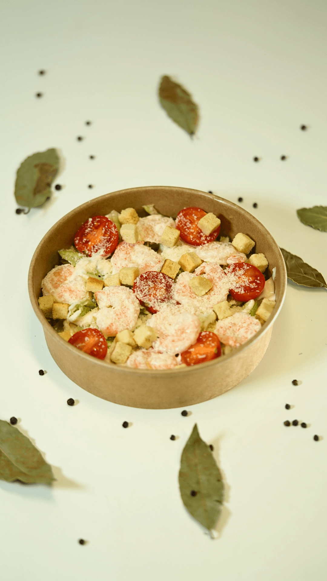 Салат Цезарь с креветками