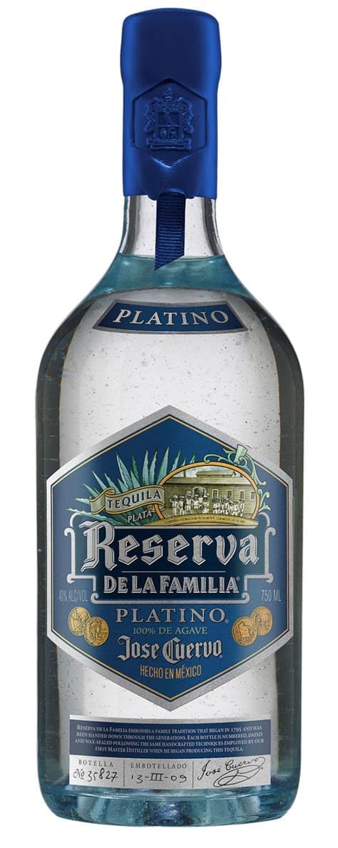 JOSE CUERVO Reserva de la Familia Platino